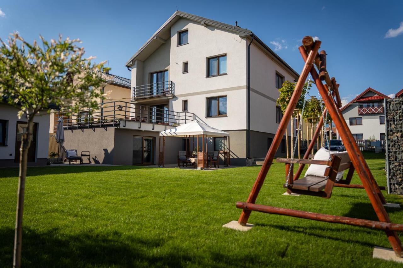 Stylish Apartment Under The Tatras Štrba Eksteriør bilde